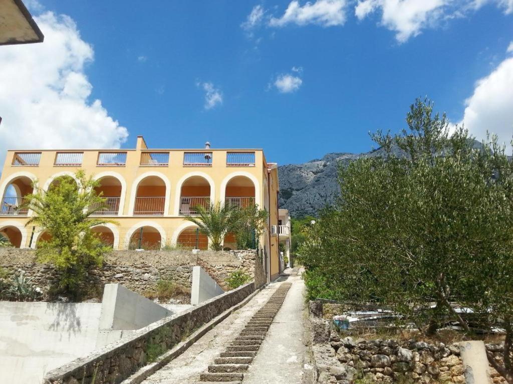 Hacienda Valmare Apartment Brela Bagian luar foto