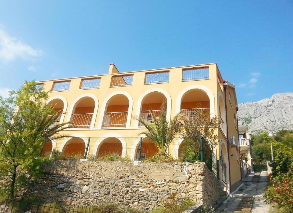 Hacienda Valmare Apartment Brela Bagian luar foto