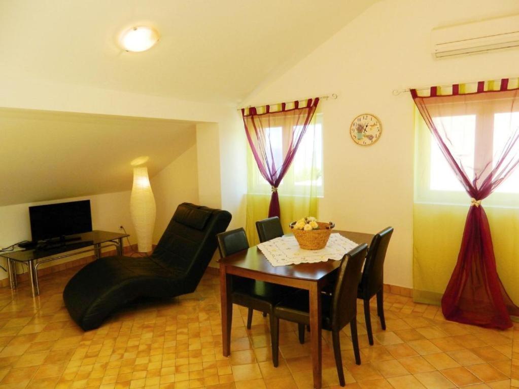 Hacienda Valmare Apartment Brela Bagian luar foto